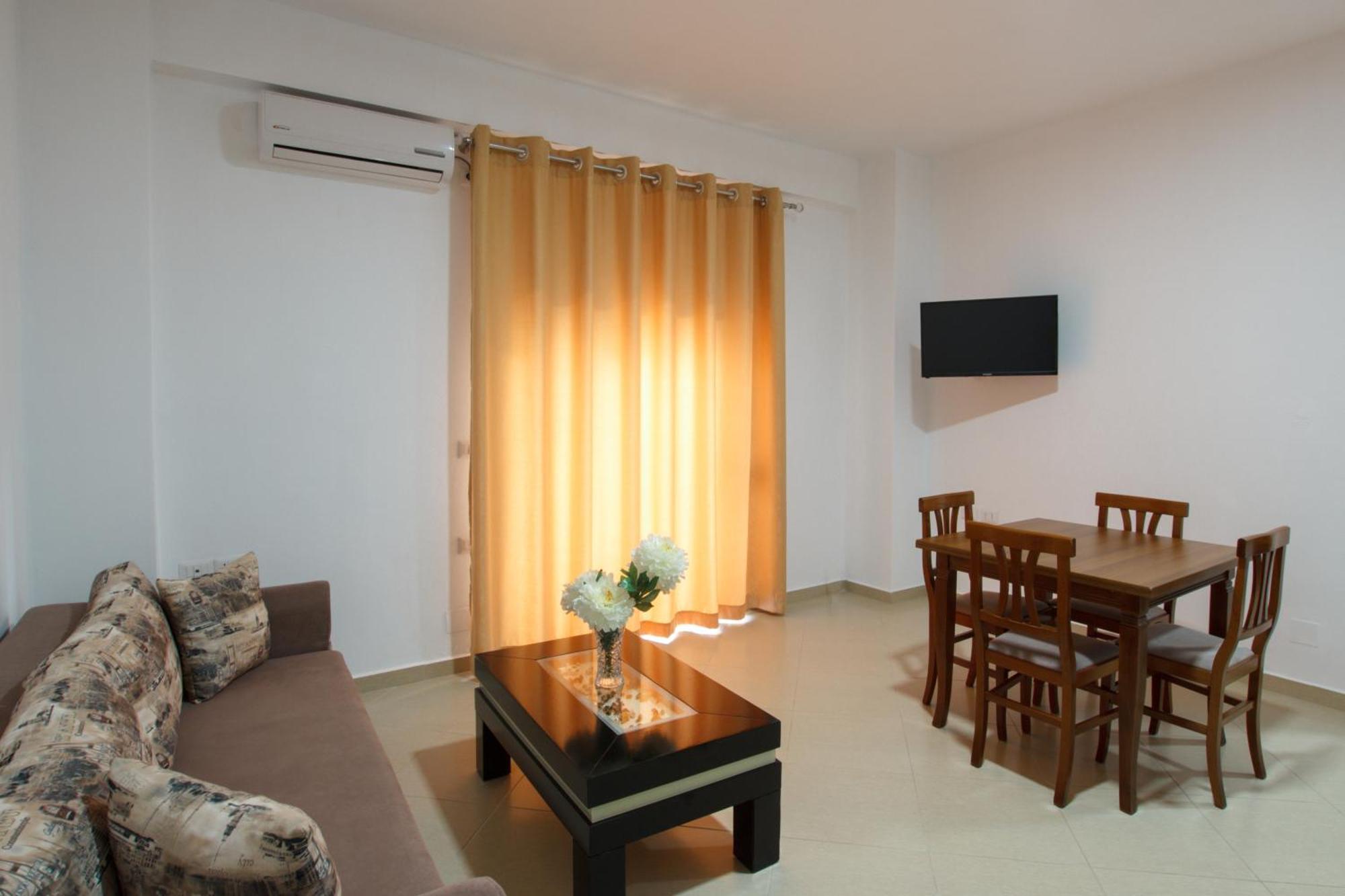 Grand Blue Aparthotel Saranda Kültér fotó